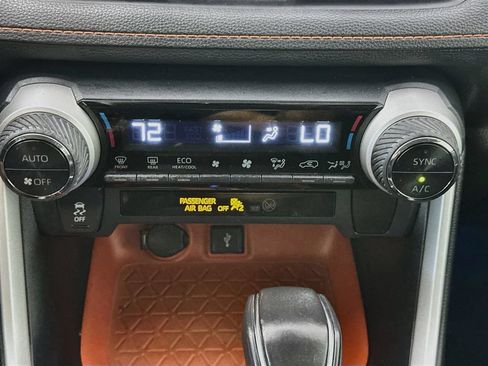 Used 2020 Toyota RAV4 Adventure AWD/4WD image 18