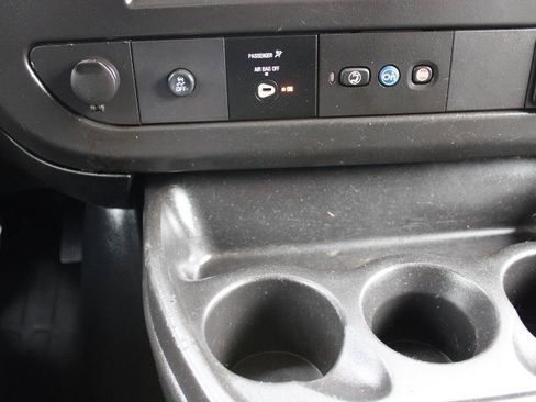 Used 2020 Chevrolet Express 2500 w/ Communications Package RWD image 17
