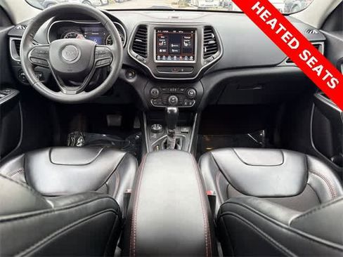 Used 2022 Jeep Cherokee Trailhawk image 2
