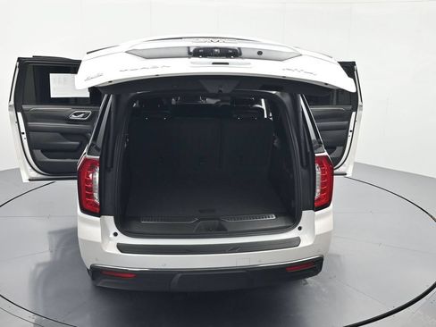 Used 2024 GMC Yukon XL AT4 AWD/4WD image 49