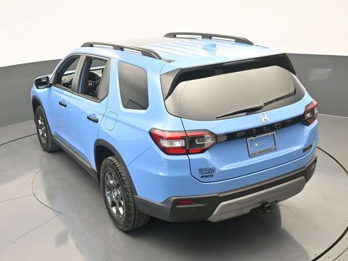 Used 2025 Honda Pilot TrailSport image 56