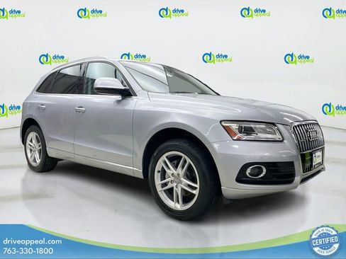 Used 2016 Audi Q5 2.0T Premium Plus w/ Technology Package AWD/4WD image 3