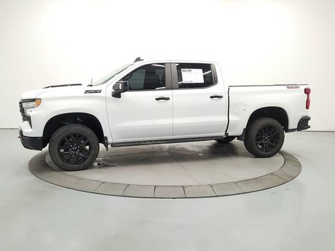 Used 2024 Chevrolet Silverado 1500 LT Trail Boss w/ LT Trail Boss Premium Package image 4
