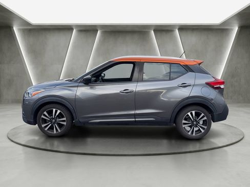 Used 2018 Nissan Kicks SR FWD image 4