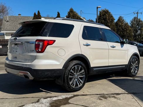 Used 2016 Ford Explorer Platinum image 3