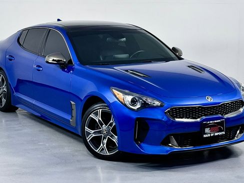 Used 2020 Kia Stinger GT-Line w/ Sun & Sound Package image 3