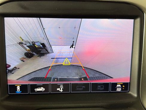 Used 2021 Chevrolet Silverado 2500 LTZ w/ LTZ Plus Package image 15