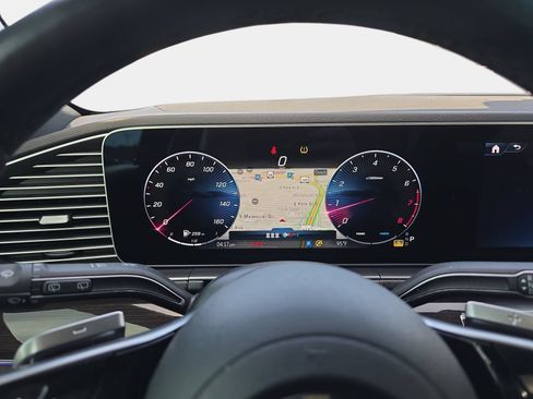 Used 2024 Mercedes-Benz GLE 450 4MATIC image 19