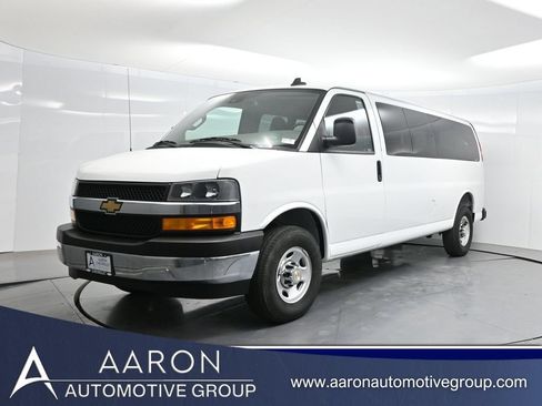 Used 2025 Chevrolet Express 3500 LT w/ LT Preferred Equipment Group RWD image 1