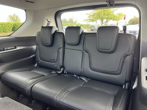 New 2026 Nissan Armada SV image 28