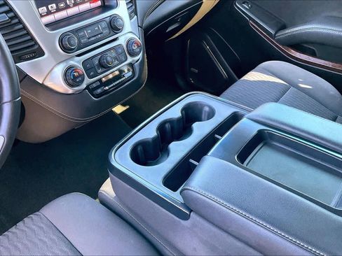 Used 2016 GMC Yukon SLE w/ HD Trailering Package image 15