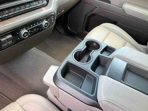 Certified 2026 GMC Sierra 1500 SLT AWD/4WD image 16