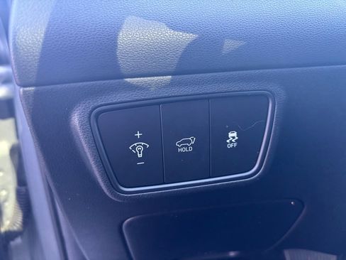 Used 2022 Hyundai Tucson Limited image 16