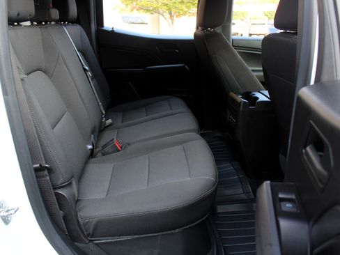 Used 2024 Chevrolet Colorado W/T w/ WT Convenience Package II image 33