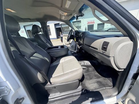 Used 2013 Chevrolet Silverado 3500 W/T w/ Snow Plow Prep Package AWD/4WD image 74