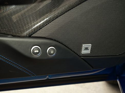 Used 2017 Ferrari 488 Spider image 25