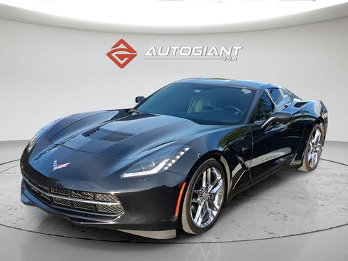 Used 2017 Chevrolet Corvette Stingray Coupe w/ Battery Protection Package RWD image 1