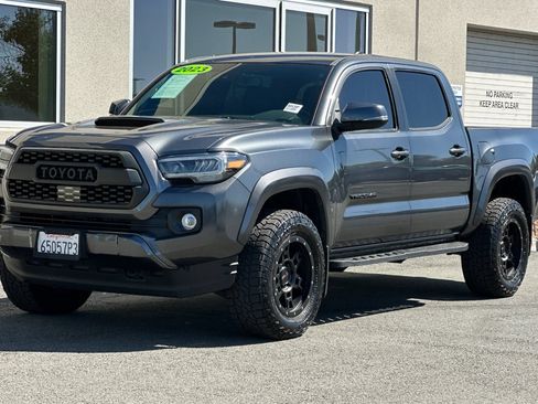 Used 2023 Toyota Tacoma TRD Sport RWD image 8