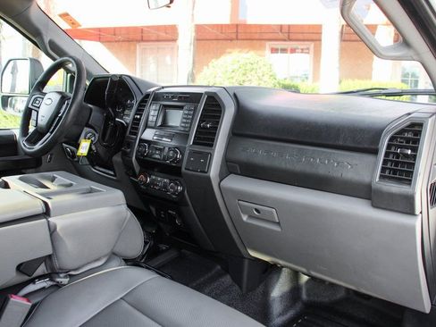 Used 2019 Ford F450 XL w/ XL Value Package image 33