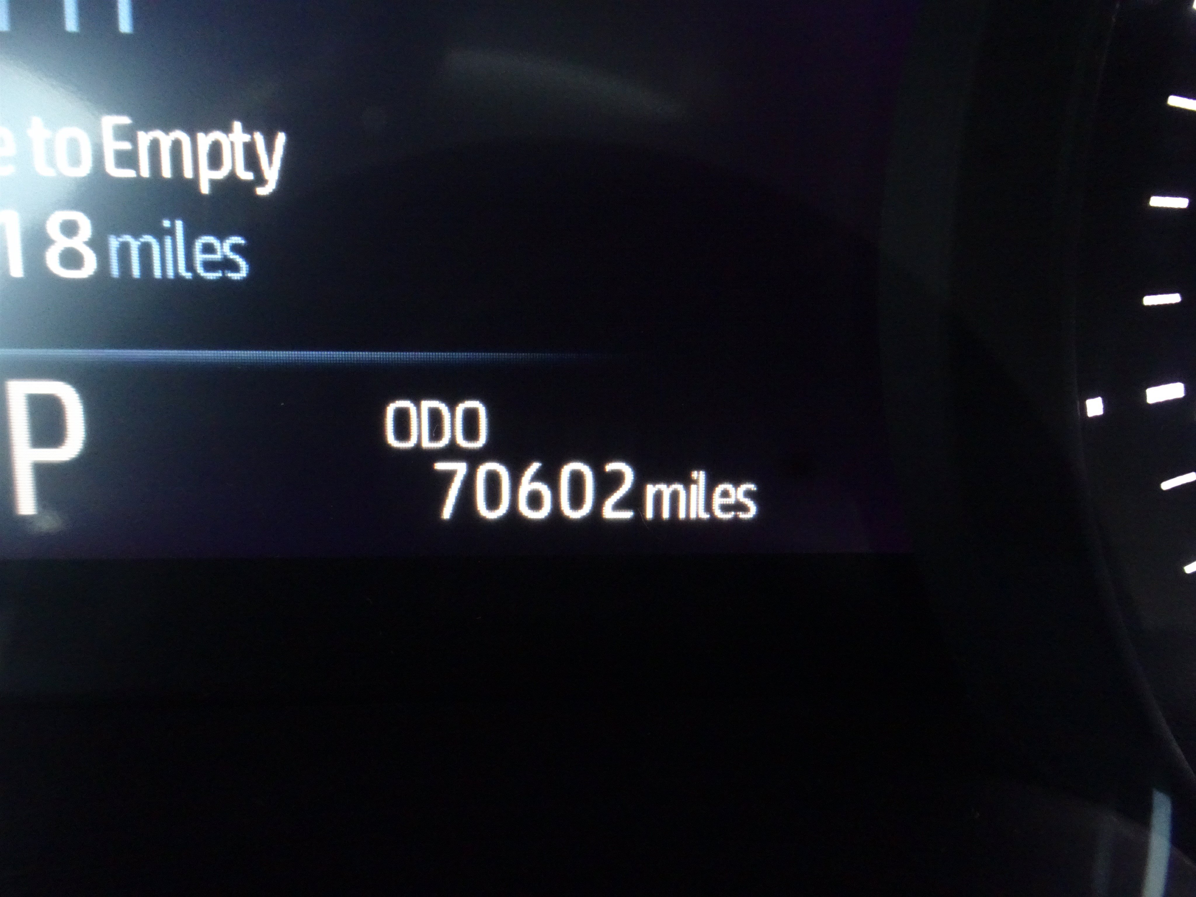 Used 2021 Toyota Avalon XLE w/ Moonroof Package FWD image 16