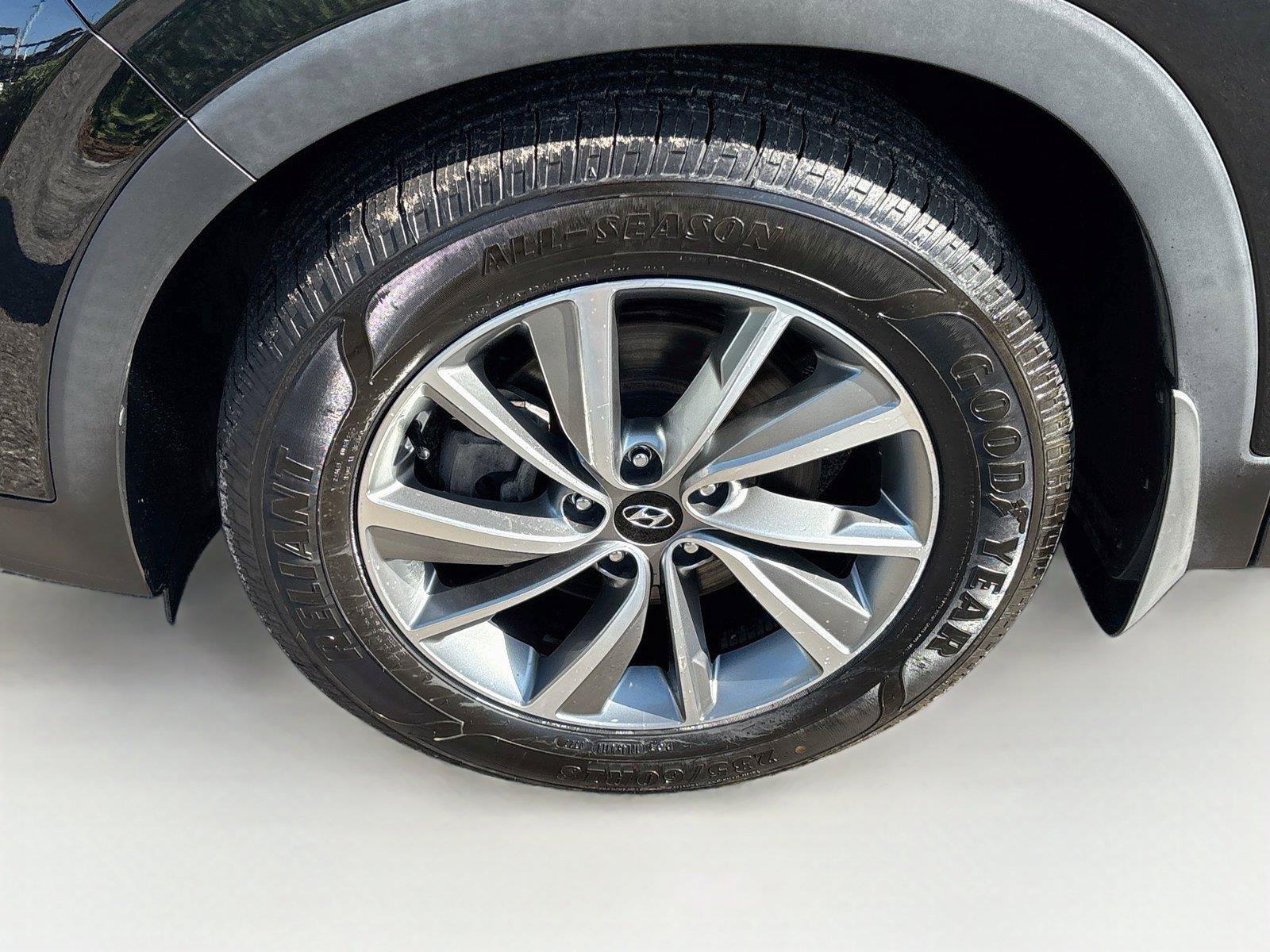 Used 2019 Hyundai Santa Fe FWD image 33