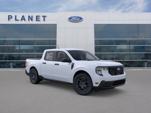 New 2026 Ford Maverick XLT FWD image 9