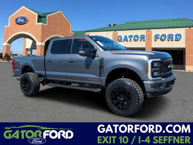 New 2026 Ford F250 Lariat w/ Black Appearance Package AWD/4WD image 1