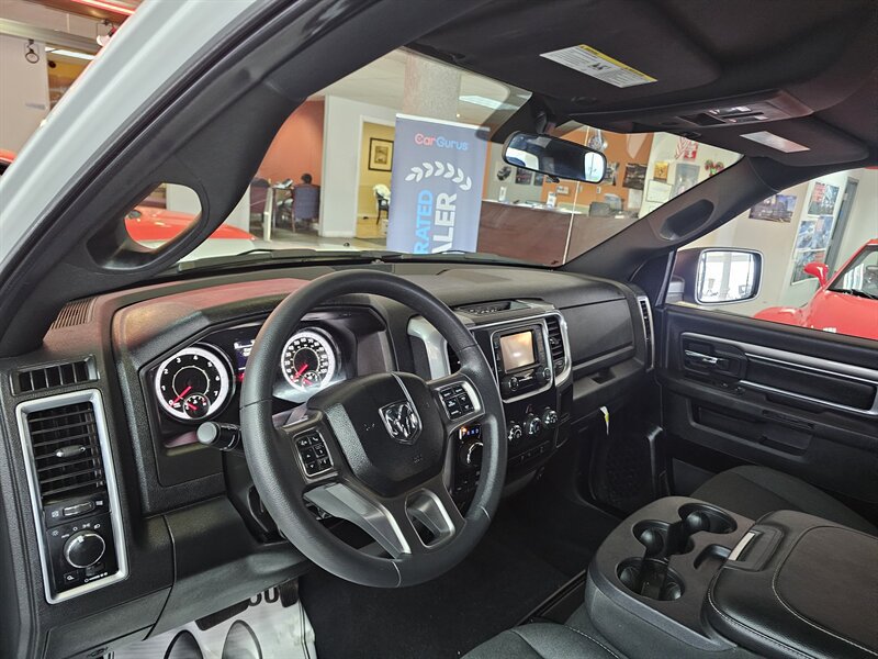 Used 2024 RAM 1500 Warlock AWD/4WD image 11