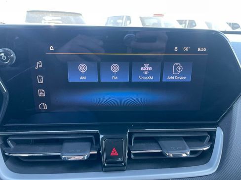 Used 2025 Chevrolet TrailBlazer LT AWD/4WD image 15