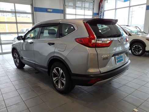 Used 2017 Honda CR-V LX image 7