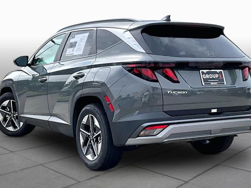 Used 2020 Hyundai Santa Fe SEL w/ Convenience + Premium Package FWD image 10