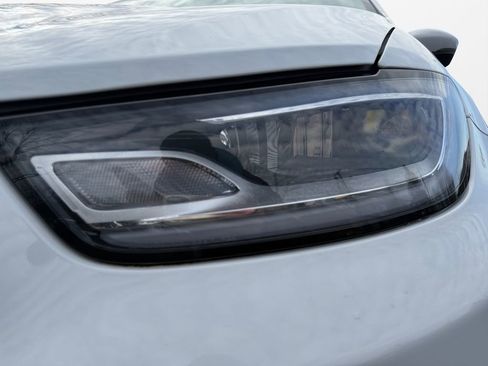 Certified 2023 Chrysler Pacifica Touring-L w/ Uconnect Theater Family Group image 22