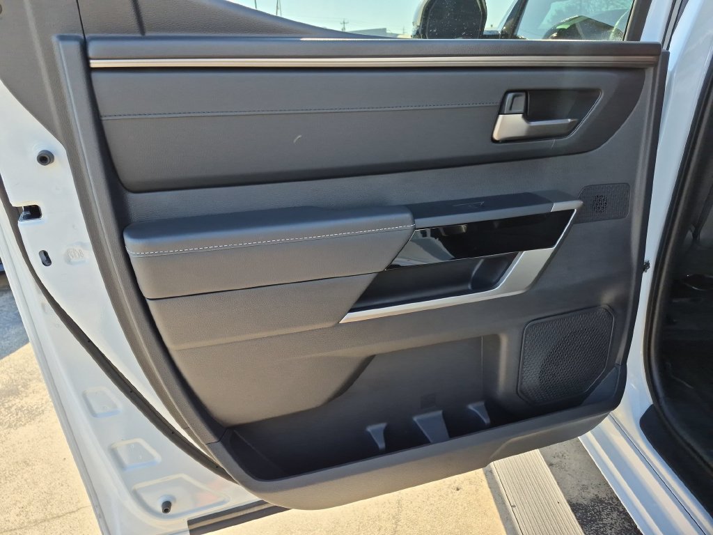 Used 2026 Toyota Tundra Limited AWD/4WD image 26
