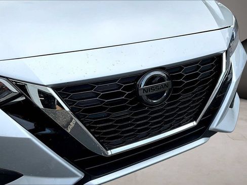 Certified 2023 Nissan Sentra SV FWD image 32