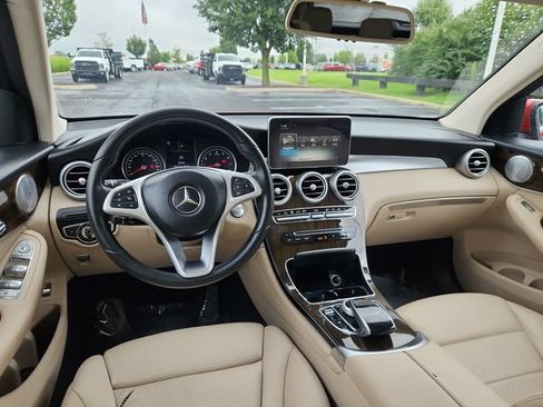 Used 2016 Mercedes-Benz GLC 300 4MATIC image 34