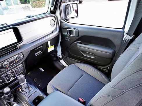 New 2026 Jeep Wrangler Unlimited Sport S image 25