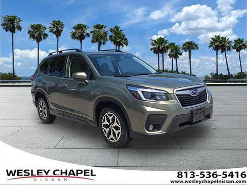 Used 2021 Subaru Forester Premium AWD/4WD image 1