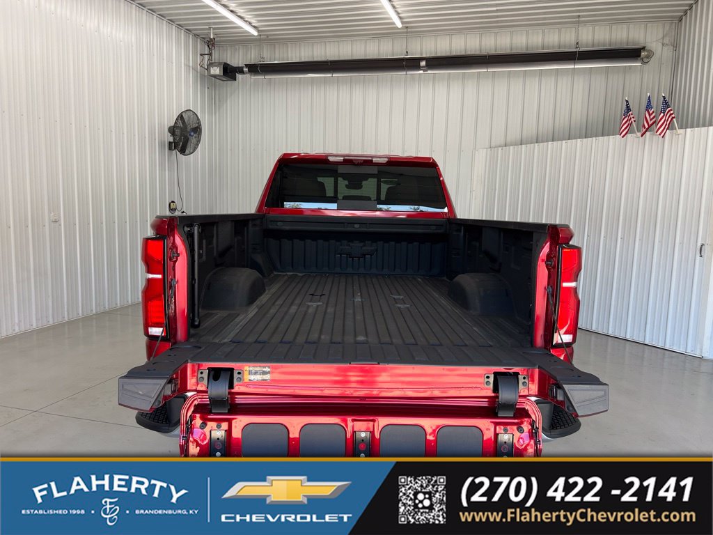 Used 2025 Chevrolet Silverado 3500 LTZ w/ LTZ Premium Package AWD/4WD image 22