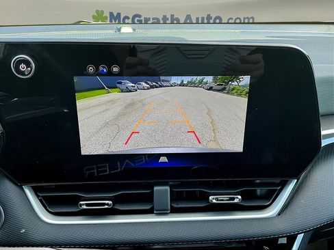 Used 2025 Chevrolet Equinox LT AWD/4WD image 18
