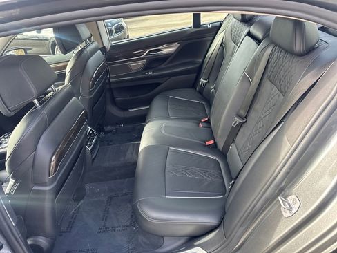 Used 2018 BMW 750i xDrive image 20