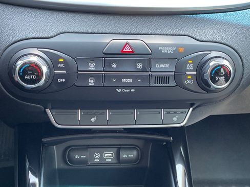 Used 2016 Kia Sorento SX FWD image 17