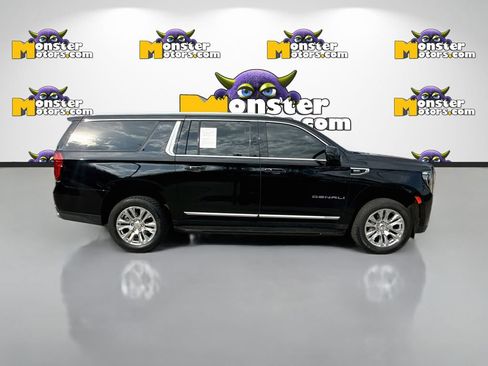 Used 2023 GMC Yukon XL Denali AWD/4WD image 4