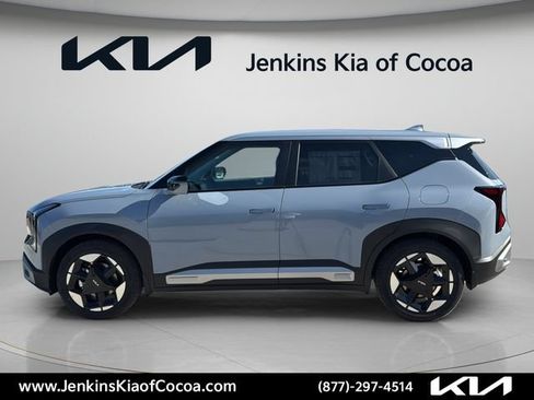 New 2027 Kia Seltos S FWD image 9