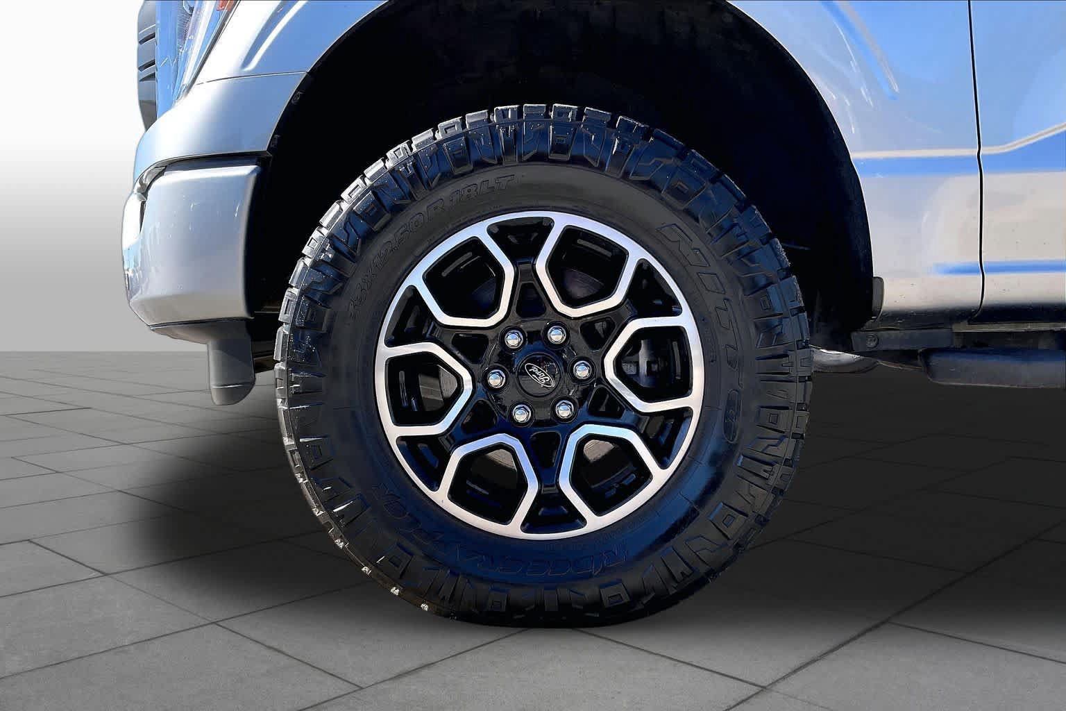Used 2021 Ford F150 XLT w/ Equipment Group 302A High AWD/4WD image 11