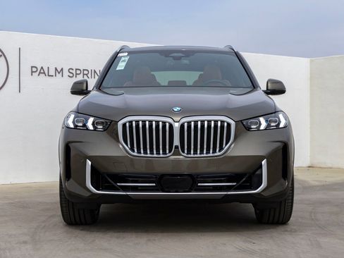 New 2026 BMW X5 sDrive40i image 4