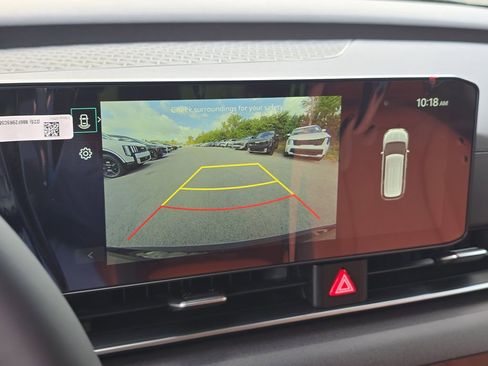 New 2026 Kia Carnival EX FWD image 25