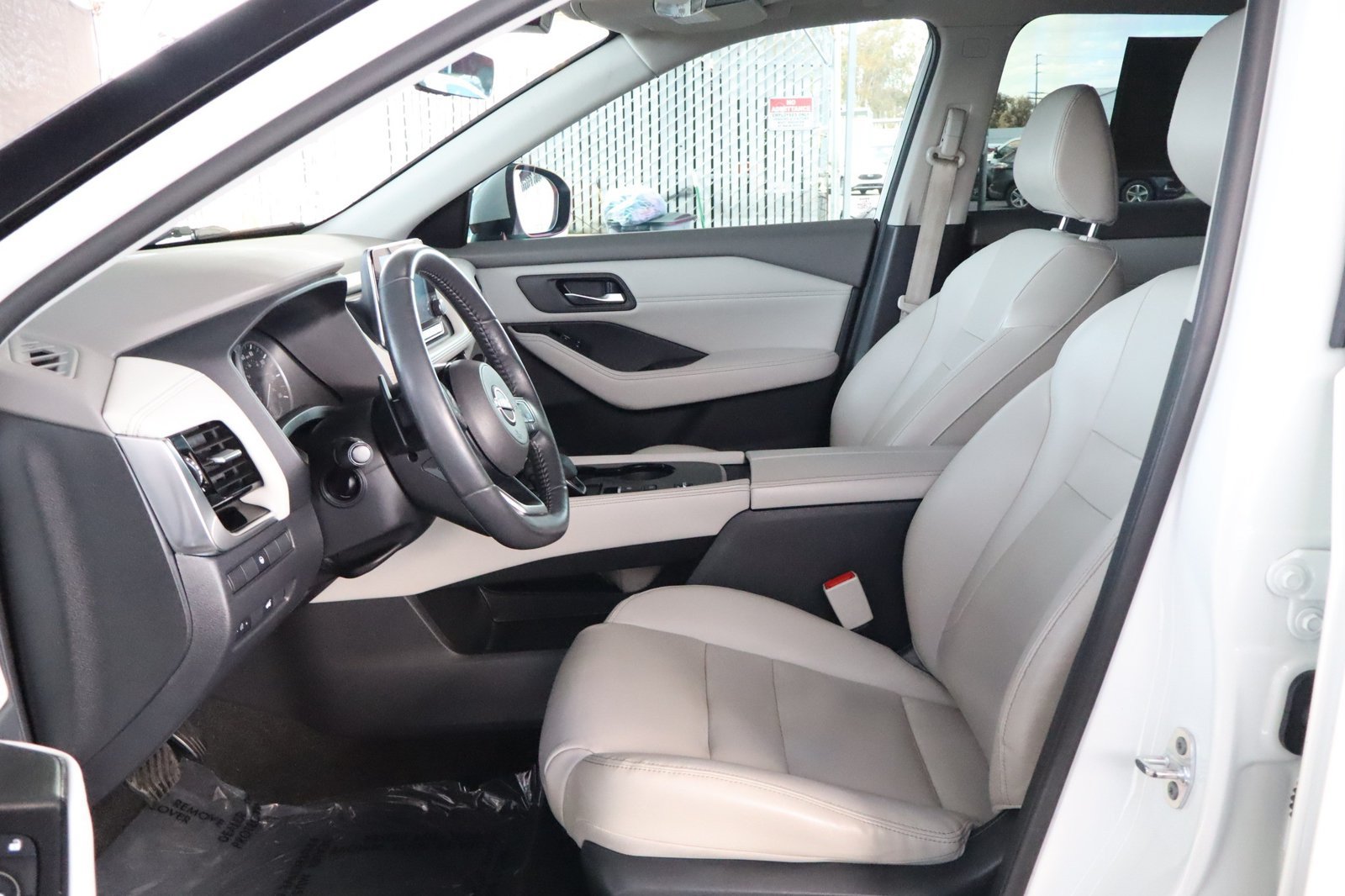 Used 2022 Nissan Rogue SL FWD image 20