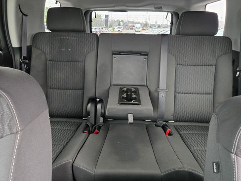 Used 2018 Chevrolet Tahoe LS image 13