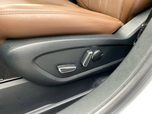Used 2021 Lincoln Nautilus Reserve AWD/4WD image 13