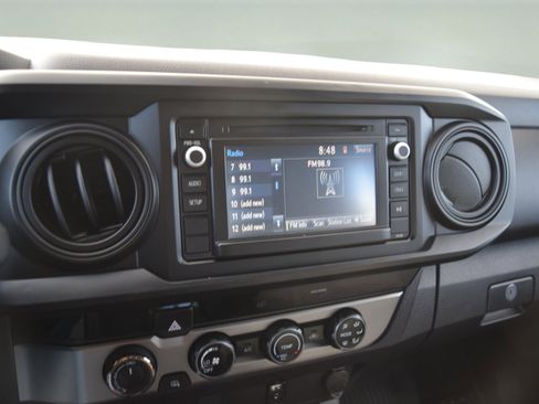 Used 2018 Toyota Tacoma SR w/ SR Convenience Package AWD/4WD image 13